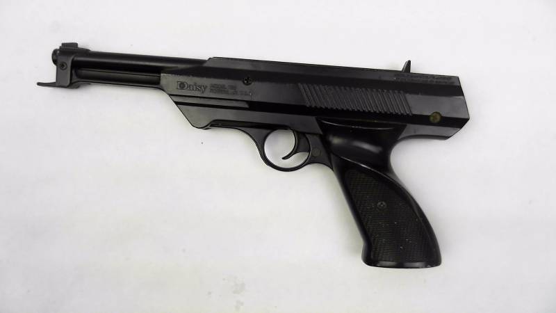 lot 39 image: Daisy Model 188 Air Pistol .177cal