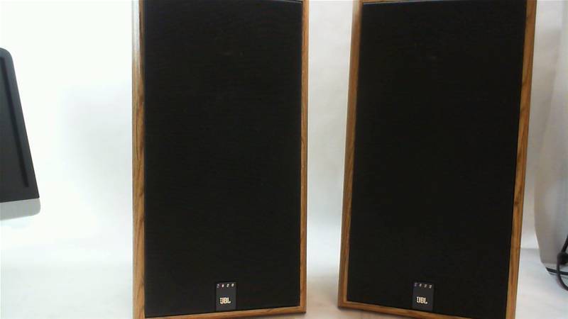 lot 394 image: JBL J128-05358 bookshelf speakers (pair)