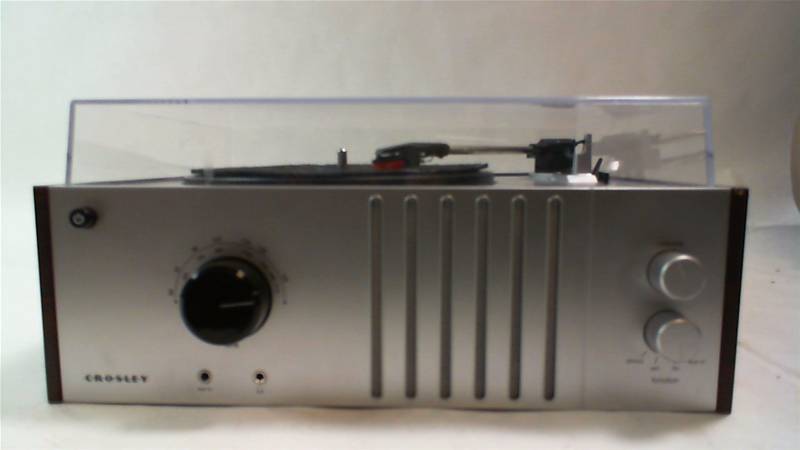 lot 429 image: Crosley CR6017B-MA US turntable with AMFM radio works good with power cable no needle