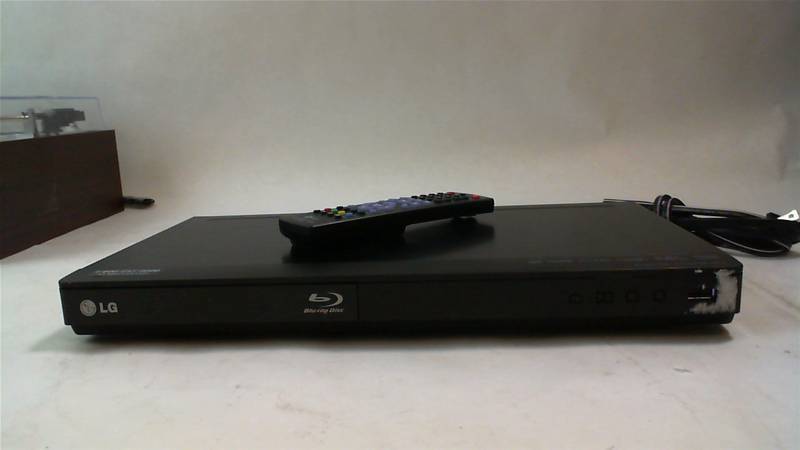 lot 430 image: LG model BD610 Blu-ray DVD player with remote