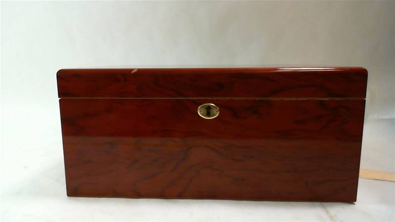 lot 451 image: Cedar lined cigar humidor with hydrometer appears to hold 50 cigars removable top tray minor scuffs on exterior see pics