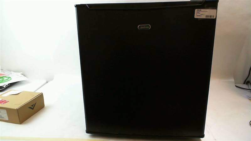 lot 481 image: Sunbeam Mini Fridge