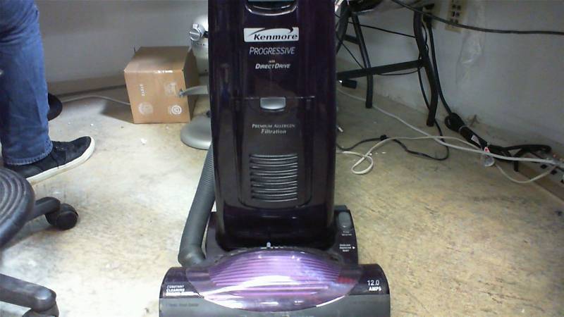 lot 486 image: Kennmore Progressive Vacuum With Direct Drive