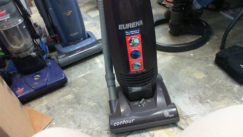 Eureka model 2900 type A contour vacuum | Electronics, Sports Equipment ...