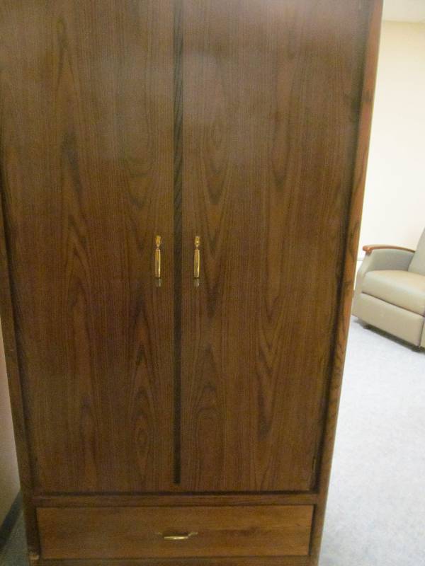 Wardrobe Cabinet