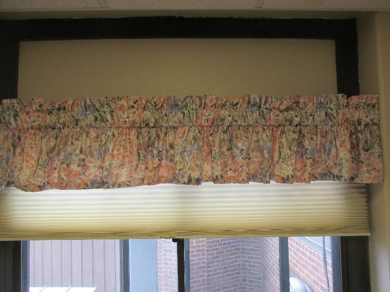 valance and blind