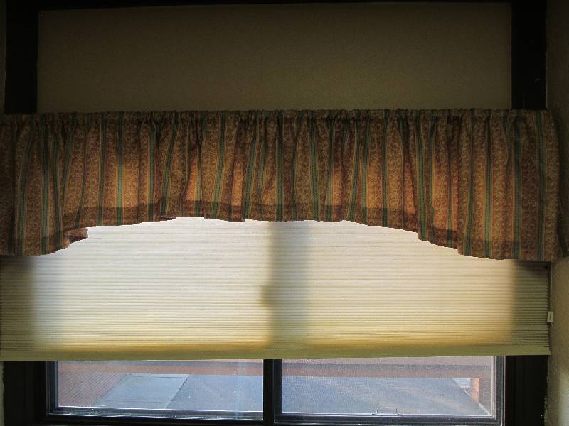 valance blind