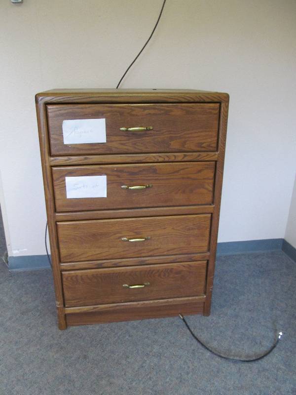 Dresser