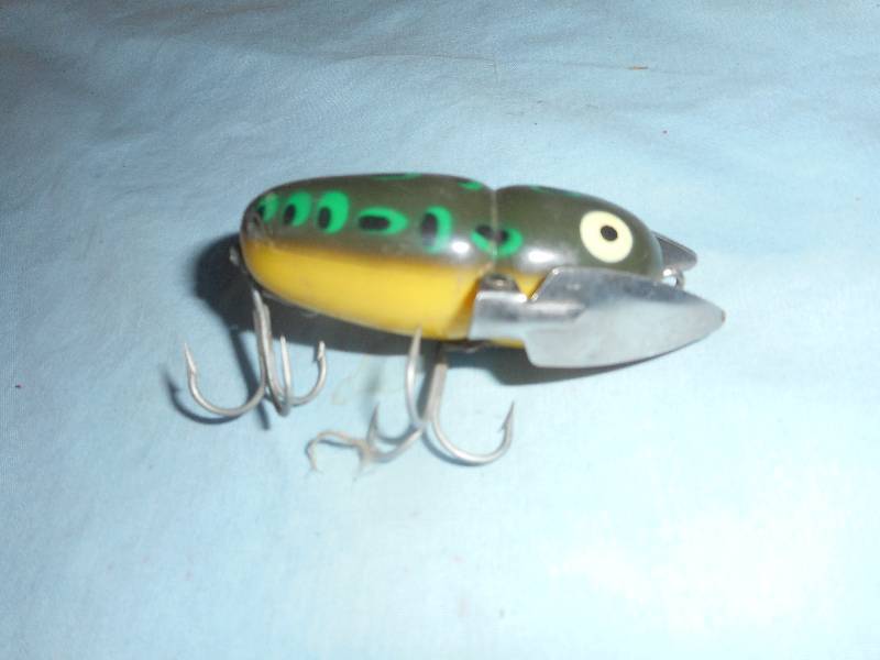 VINTAGE HEDDON CRAZEY CRAWLER LURE