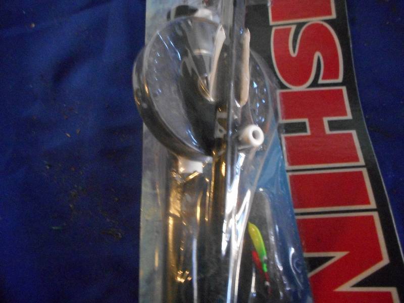 COMPLETE ICE FISHING KIT