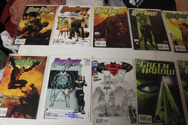 lot 4 image: Lot of Signed DC Comics Batman & Robin, Superman, Green Arrow, Moon Knight Comic Books