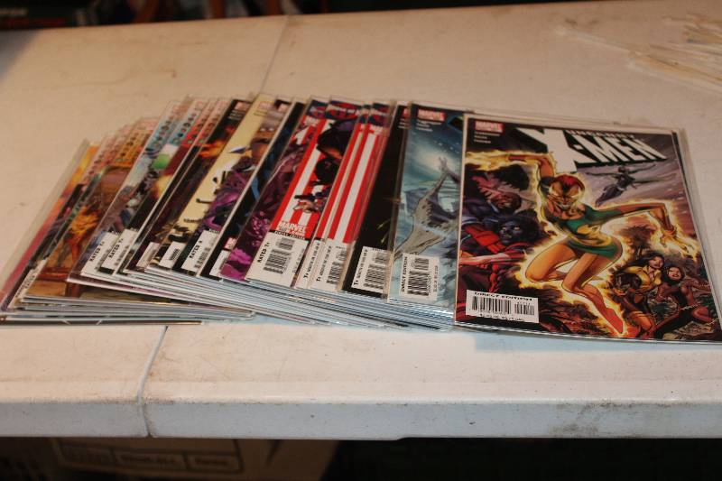 lot 79 image: Lot of (30) Marvel Comics X-Men Comic Books