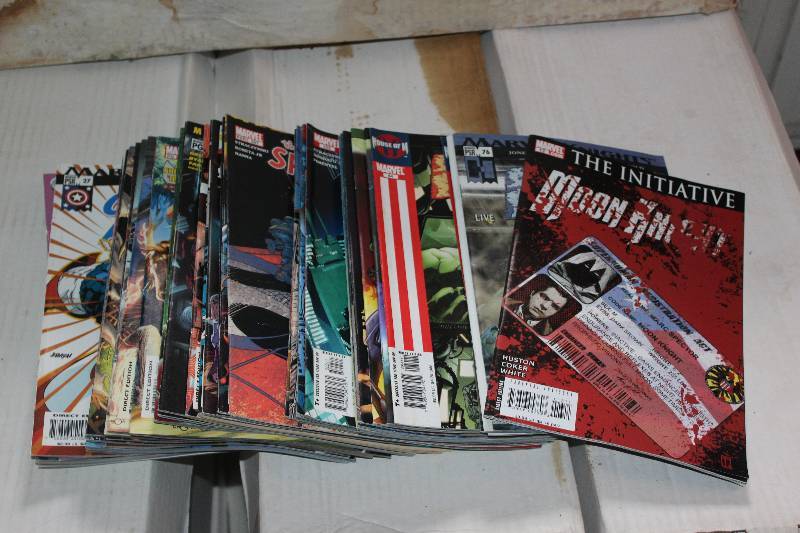 lot 131 image: Lot of (50) Marvel Comics Moon Knight, Hulk, Captain America, Fantastic Four, Spider-man, Iron Man, Gambit, X-Men Comic Books