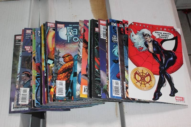 lot 132 image: Lot of (50) Marvel Comics Spider-man, House of M, X-Men, Fantastic Four, Avengers, X-Statix Comic Books