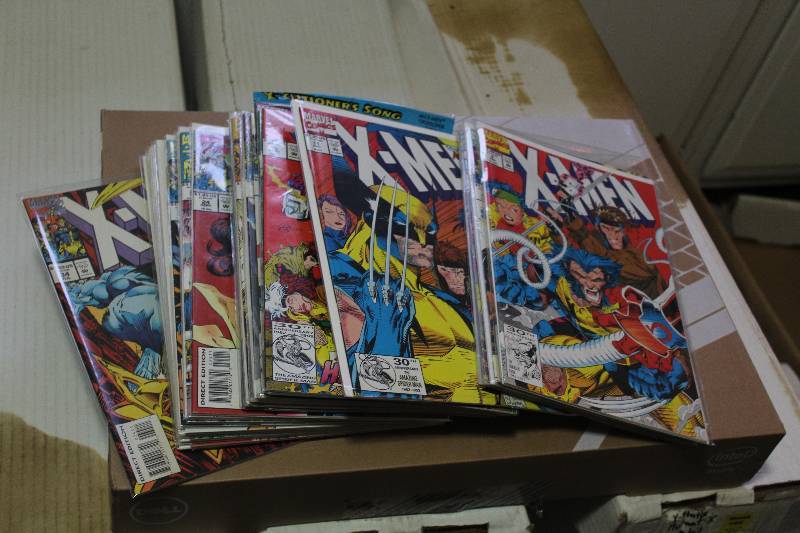lot 147 image: Lot of (30) Marvel Comics X-Men Comic Books w Certificates, Sleeves, Signed