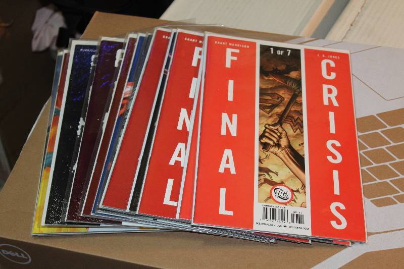 lot 161 image: Lot of (14) DC Comics Final Crisis Comic Books w Sleeves