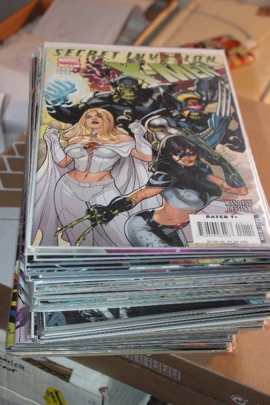 lot 184 image: Lot of (43) Marvel, Top Cow Comics Secret Invasion, Thor, X-Force, X-Men, Mutants Comic Books w Signed, Sleeves