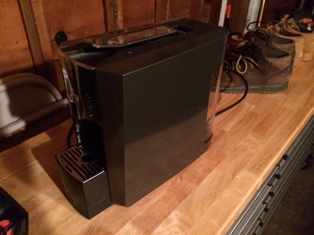 lot 3 image: Starbucks Verismo