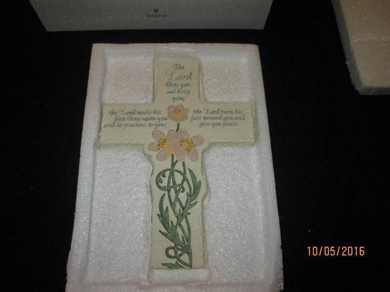 New in box, Floral Wall Cross. 4 pc...