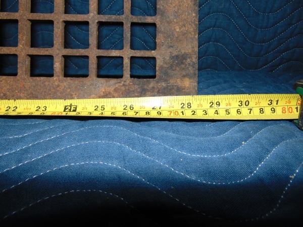 lot 3 image: Metal Grate (Square)