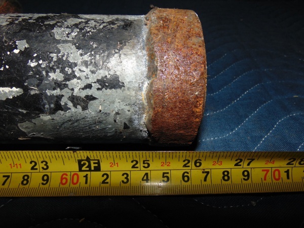 lot 16 image: Post Pounder