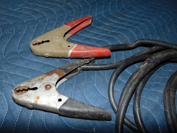 lot 18 image: Heavy Duty Jumper Cables