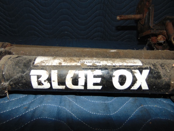 lot 20 image: Blue Ox Stabilizer Hitch