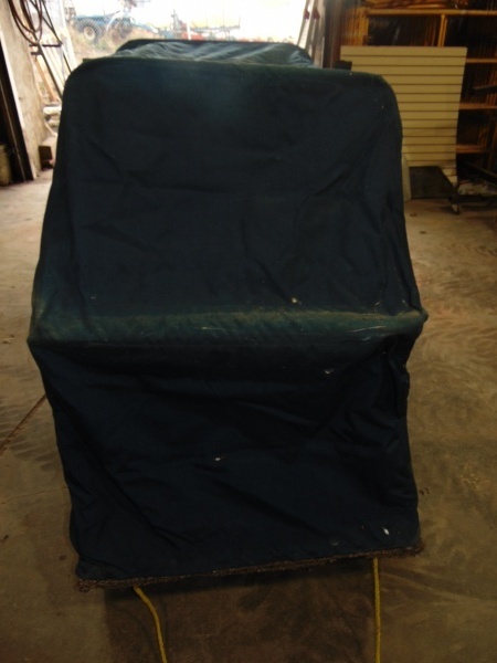 lot 36 image: Flip Over Fishouse (1 Person)