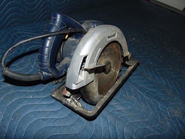 lot 40 image: Kraft Tech Circular Saw