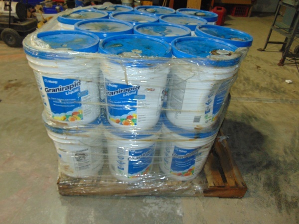 lot 51 image: (24) Pales Mapei Granirapid Liquid Flexible Admixture