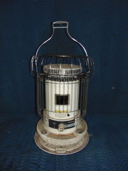 lot 74 image: Kero Heat Heater with Auto light