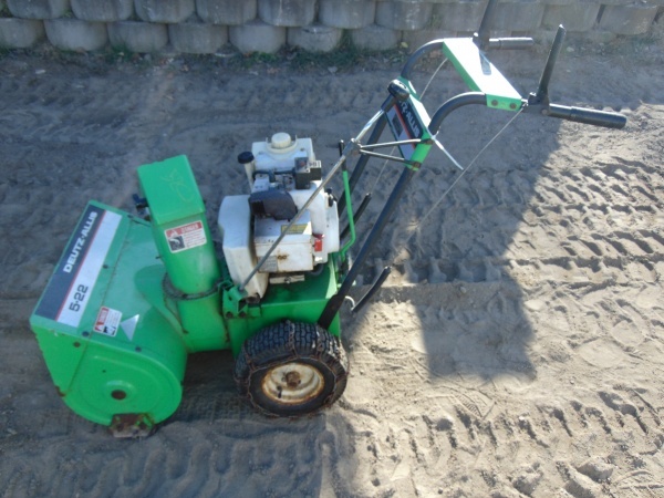 lot 93 image: Deutz-Allis Snow Blower