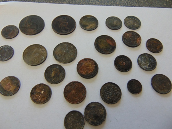 lot 112 image: Foreign Currency