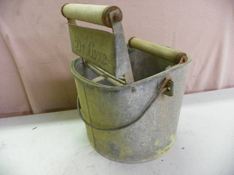 Deluxe Mop Bucket With Rollers