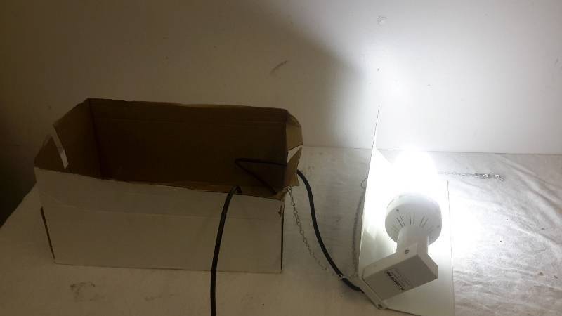 FluoroWing grow light