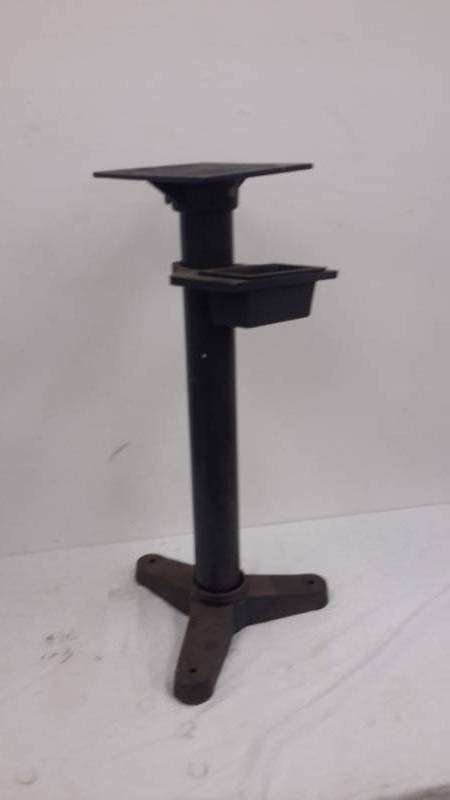 Grinder stand