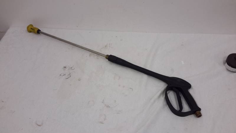 Pressure washer wand