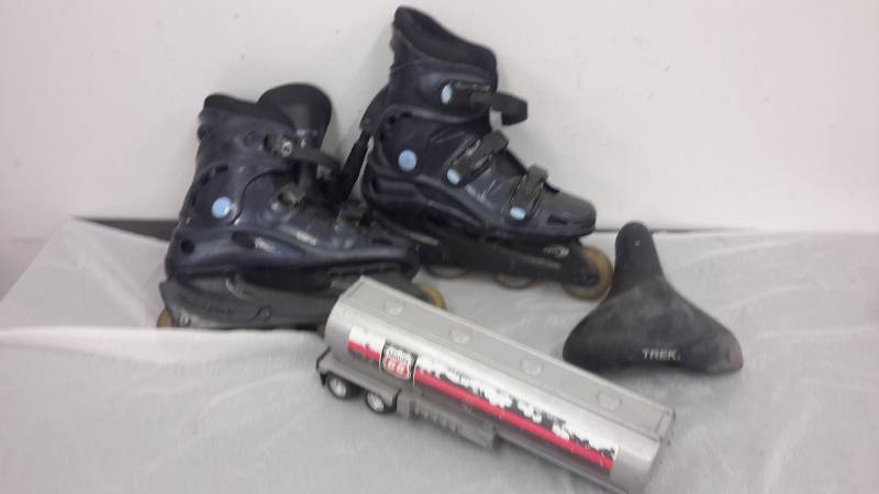 Roller blades size 10