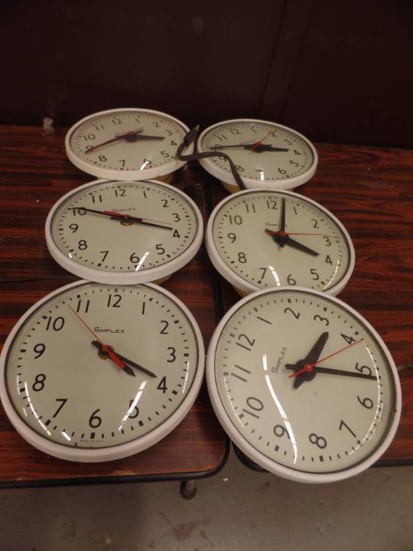 lot 407 image: Simplex Clocks