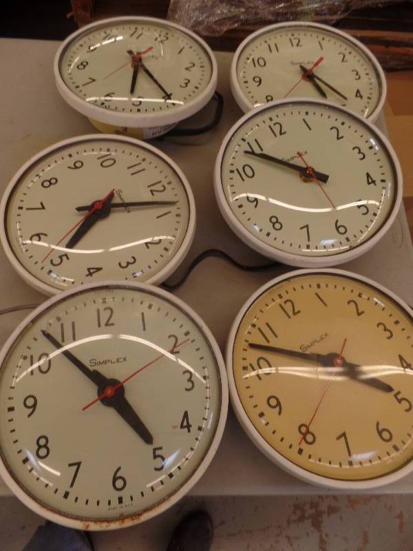 lot 409 image: Simplex Clocks