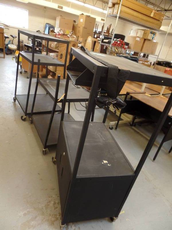 lot 415 image: AV Media Carts