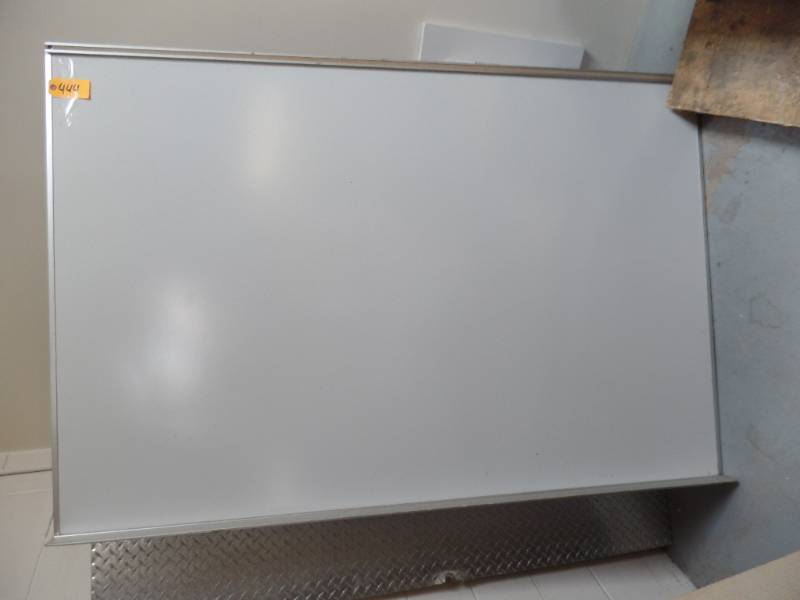 lot 444 image: White Board