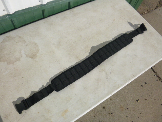 lot 25 image: Hunting Shell Belt