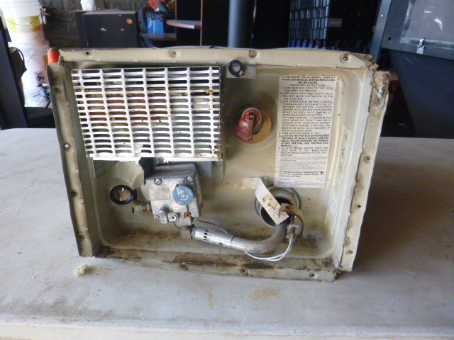 lot 56 image: Swan Camper Hot Water Heater