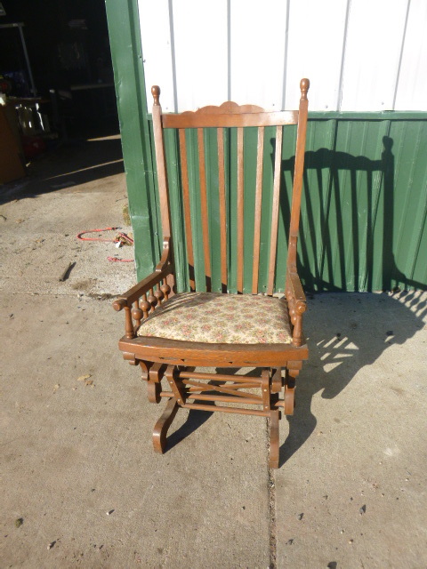 lot 63 image: Glider Chair
