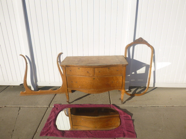 lot 69 image: Vintage Buffet with Mirror