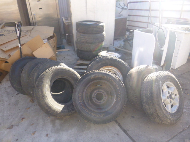 lot 87 image: Miscellaneous Tires