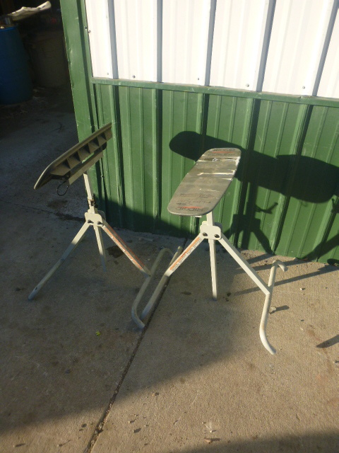 lot 118 image: 2 Ridgid Flip Top Stands