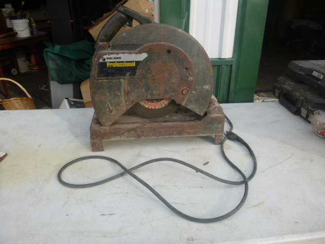 lot 125 image: Black & Decker Professional Chop Saw