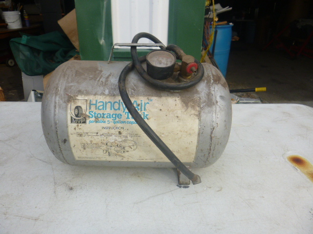 lot 127 image: Handy Air Portable Air Tank